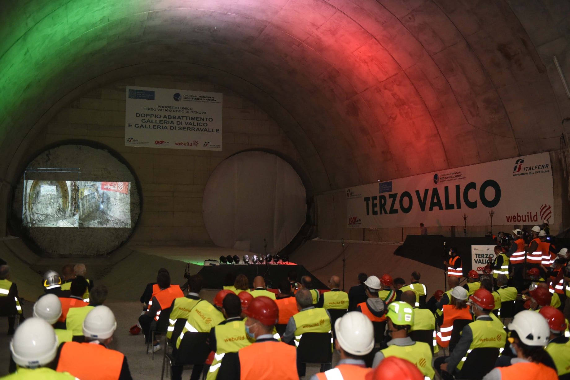 Cerimonia di doppio abbattimento diaframmi delle gallerie Valico e Serravalle